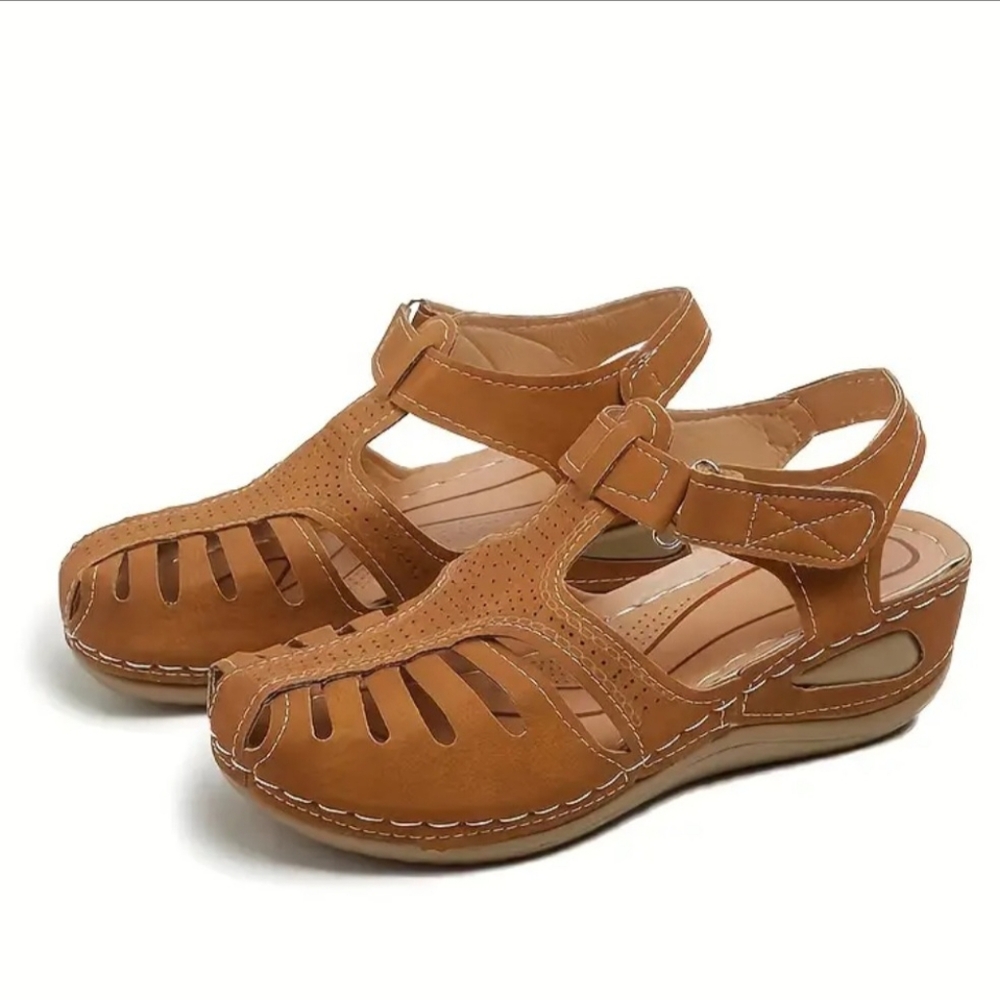 FREE - Sandals - Sandalias